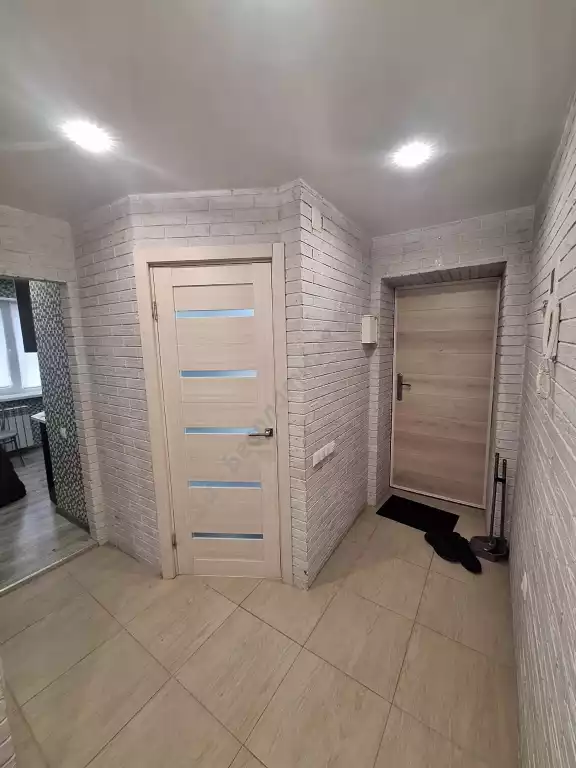 Аренда квартиры, 3 комнаты, 56 м² агент