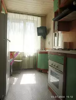 Продажа квартиры, 3 комнаты, 63 м², агент