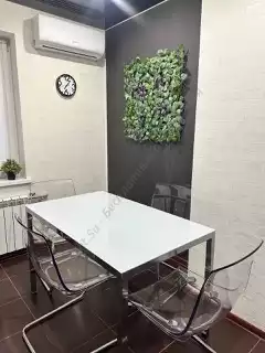 Продажа квартиры, 3 комнаты, 75 м², агент