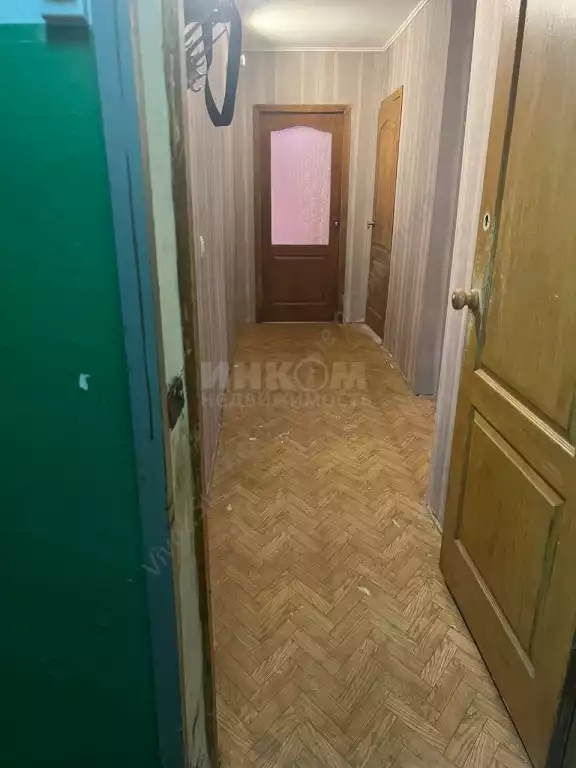 Продажа квартиры, 3 комнаты, 58 м², агент
