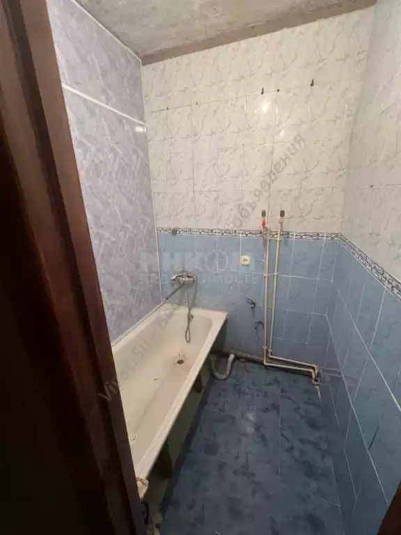 Продажа квартиры, 3 комнаты, 58 м², агент