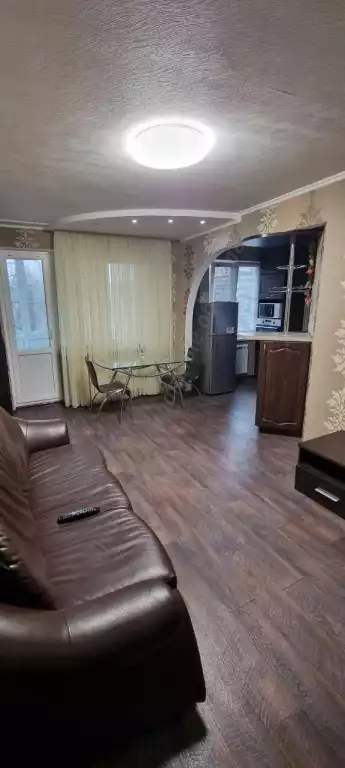 Продажа квартиры, 3 комнаты, 62 м², агент
