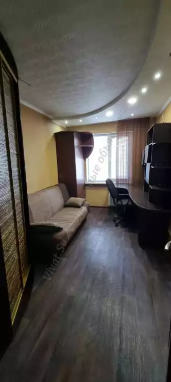 Продажа квартиры, 3 комнаты, 62 м², агент