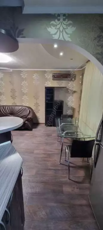 Продажа квартиры, 3 комнаты, 62 м², агент