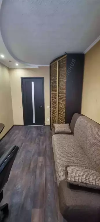 Продажа квартиры, 3 комнаты, 62 м², агент