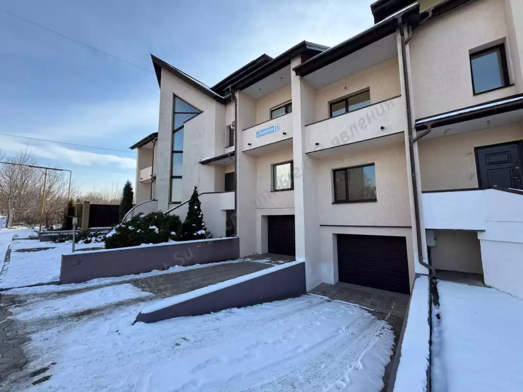 Продам дом, 287 м², 4 сот.