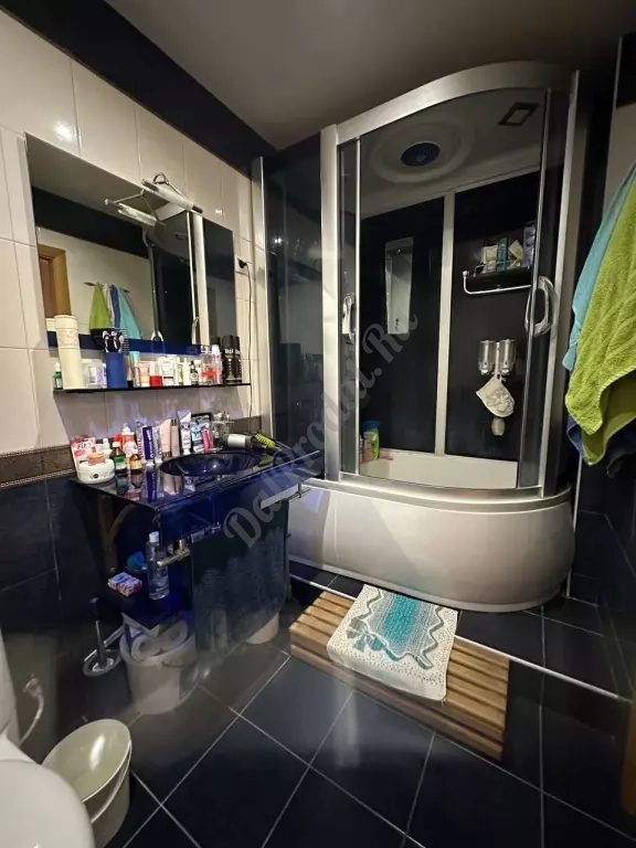 Продам 3к квартиру в центре