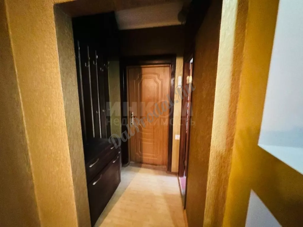 Продам 3к квартиру на 1ом Микрорайоне