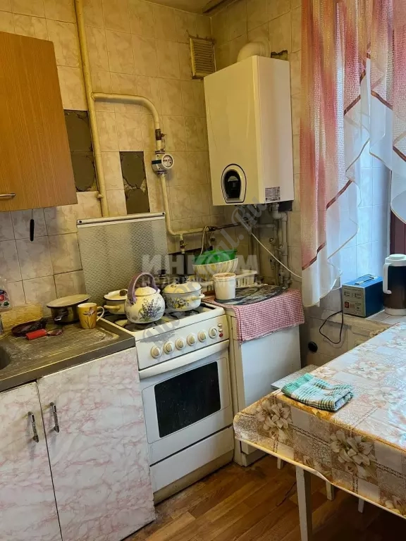 Продам 4к квартиру в центре 3/9эт 76м2