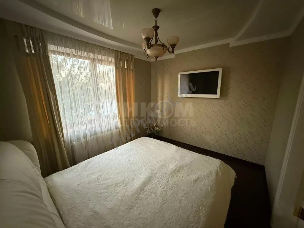 Продам дом по ул.Ульяны Громовой 210м2