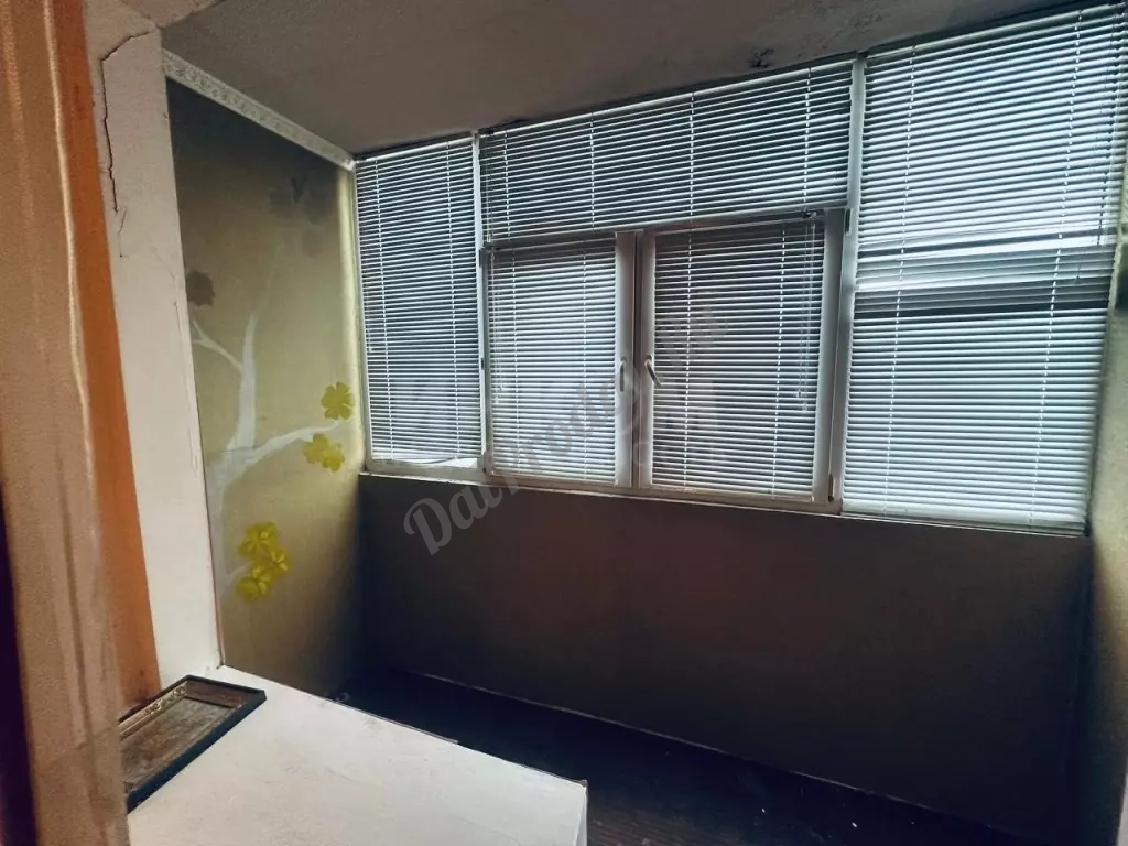 Продам 3к квартиру на 1ом Микрорайоне