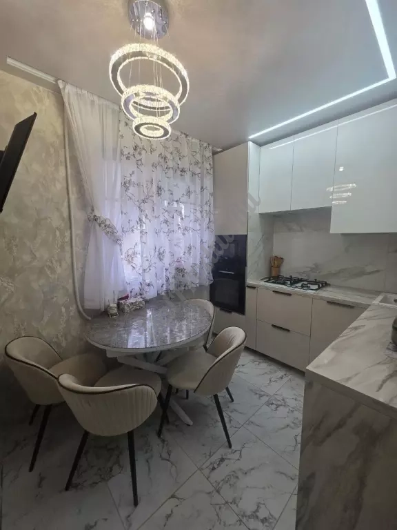 Продам 3к квартиру на кв.Пролетариата Донбасса ,4/9эт