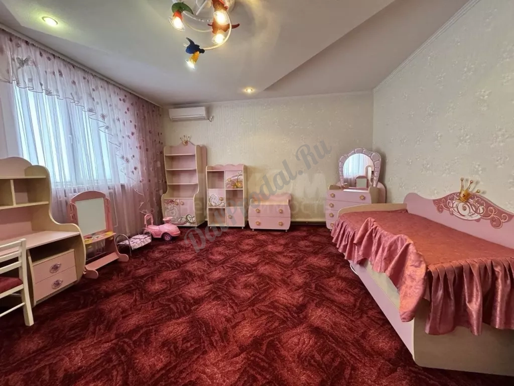 Продам дом рн Атрима, 418м2, 15 соток земли