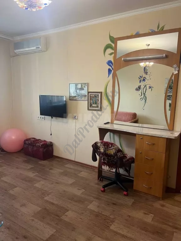 Продам 2-х комн квартиру в городе Луганск квартал Степной