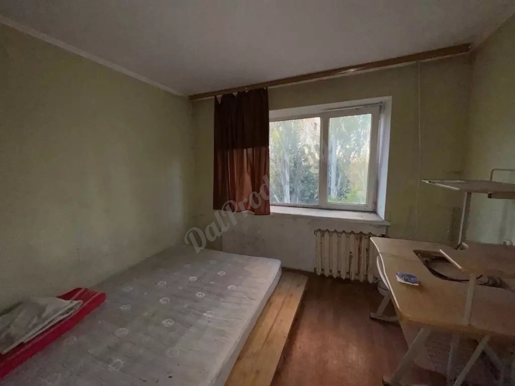 Продам 3-х комнатную квартиру в городе Луганск квартал Волкова