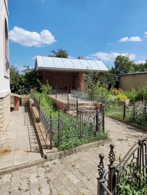 Продам дом 350 м2 в городе Луганск улица Смоленская