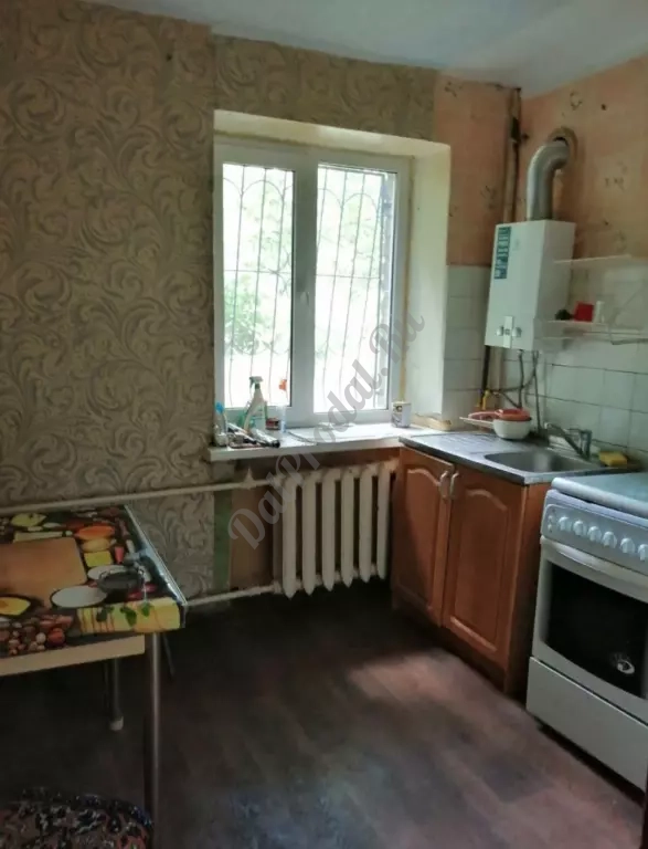 Продам 2-х комн квартиру в Центре города Луганск квартал ГБК