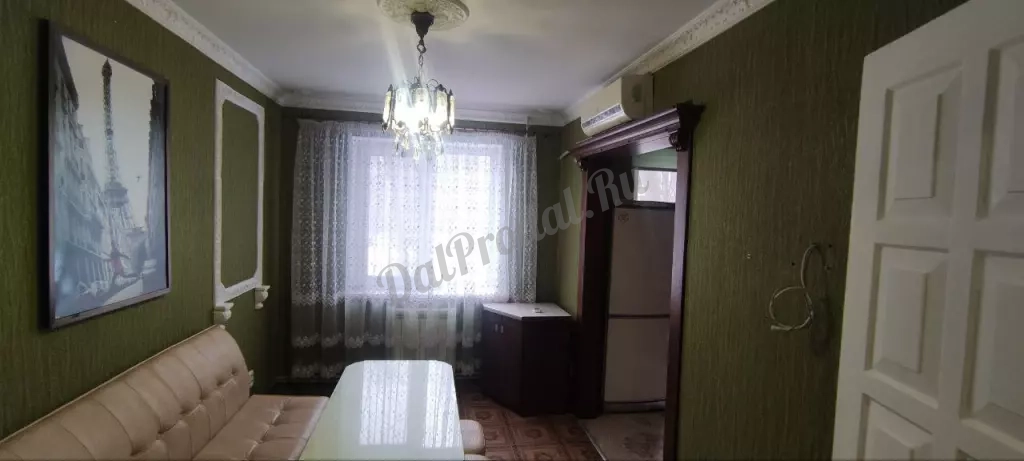 Продам 4-х комн квартиру с авт отоп в городе Луганск квартал 50-лет Октября