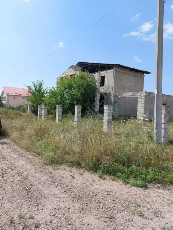 Продам участок в Луганске с домом п. Видное