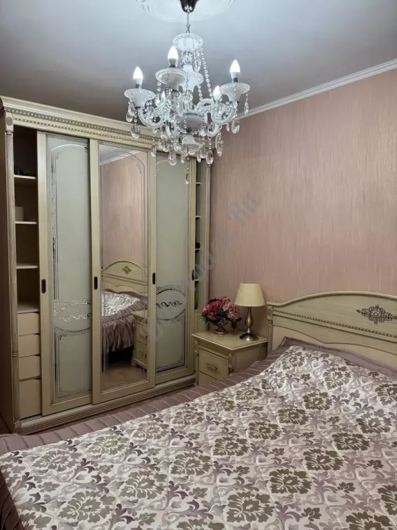 Продам 3-х комн квартиру в городе Луганск квартал Заречный
