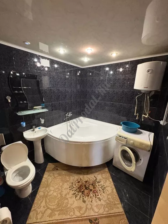 Продам 2-х комн квартиру в городе Луганск улица Осипенко