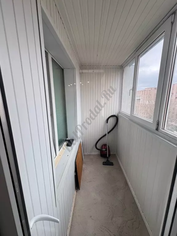 Продам 2-х комн квартиру в городе Луганск улица Осипенко