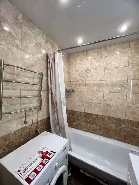 Продам 3к квартиру на кв.Дзержинского с ремонтом, 74м2